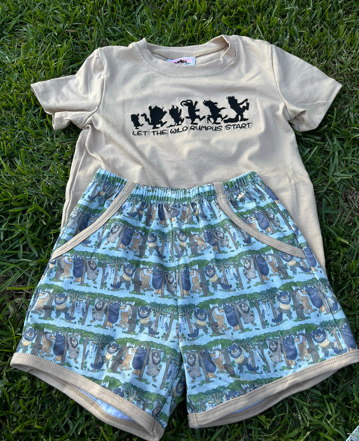 Wild things boy extras